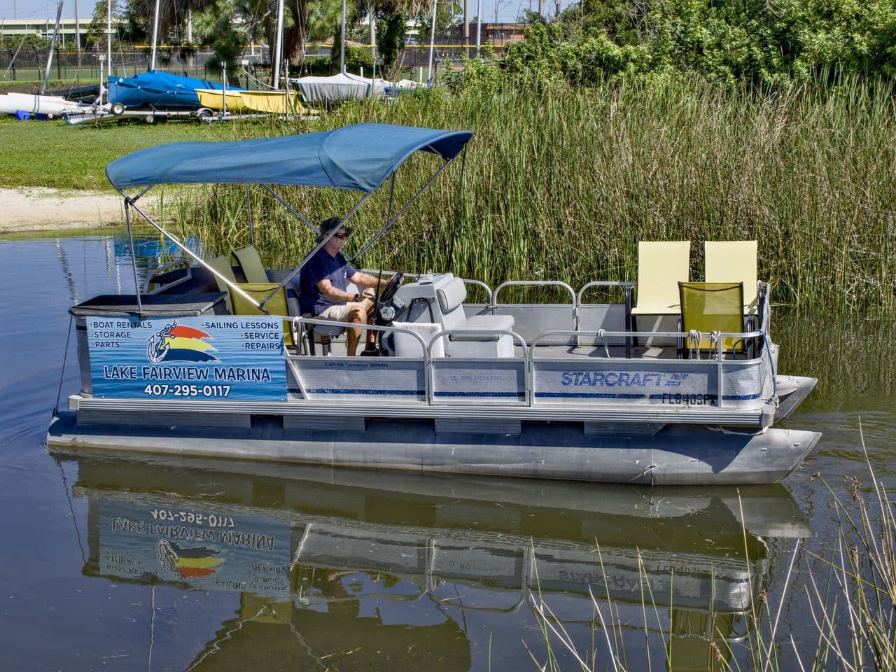 Pontoon boat on spring-fed Lake Fairview in Orlando
